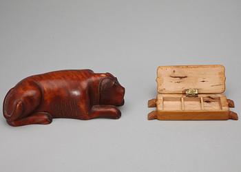 SNUSHUNDAR, 2st, trä, 1900-talets första hälft.