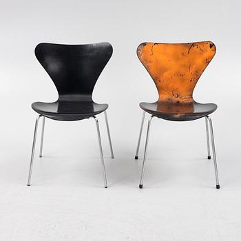 Arne Jacobsen, a set of five 'series 7' chairs from Fritz Hansen, Denmark.