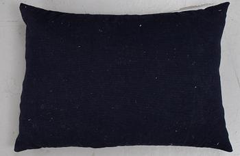 A cushion, flat weave, ca 54 x 76 cm, Sweden first half of the 20th century.