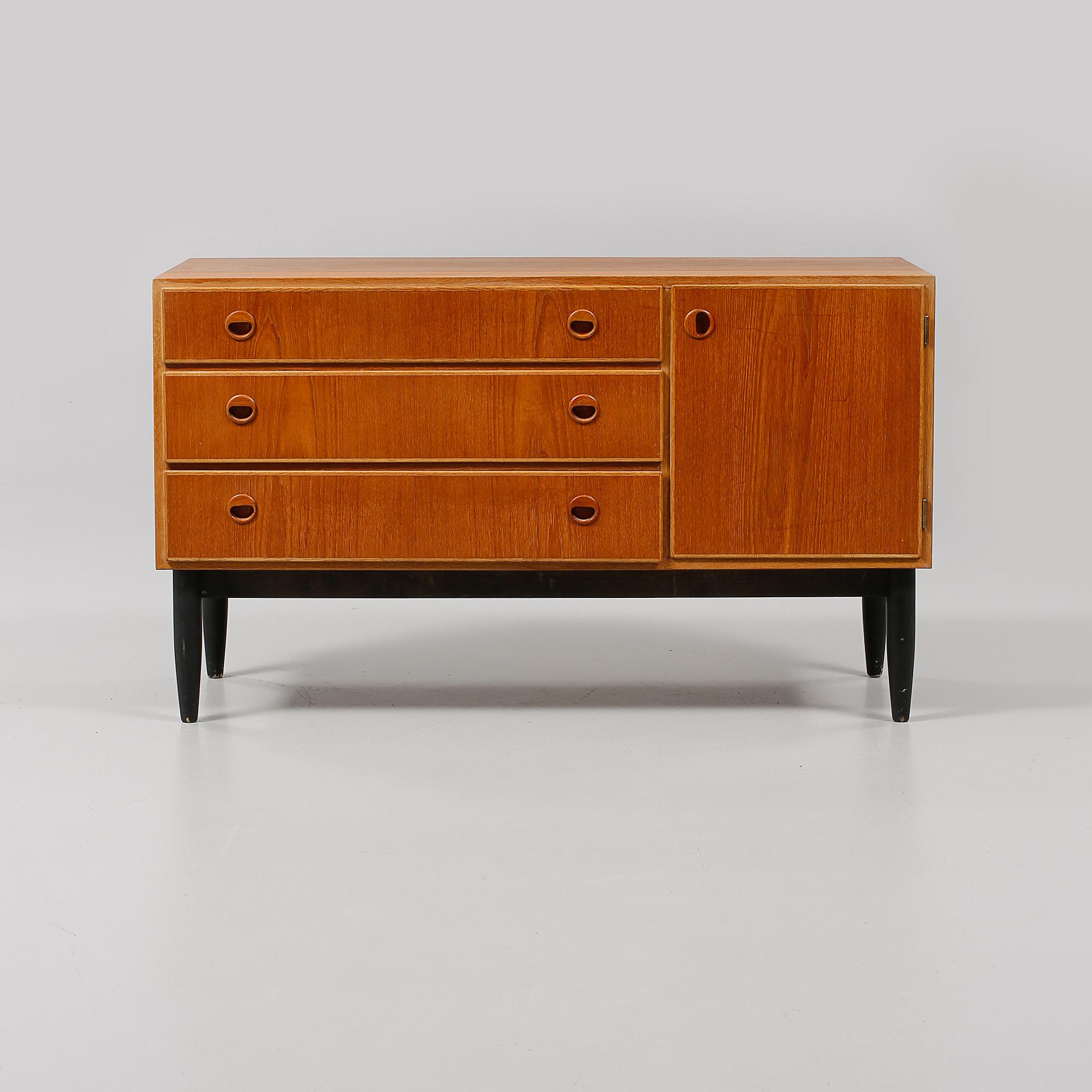SIDEBOARD 1950-tal.