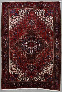 MATTA, Heriz, sannolikt old. Ca 335x235 cm.