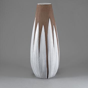 GOLVVAS, stengods, "Paprika", Anna-Lisa Thomson, Upsala Ekeby, i produktion 1951-1969.