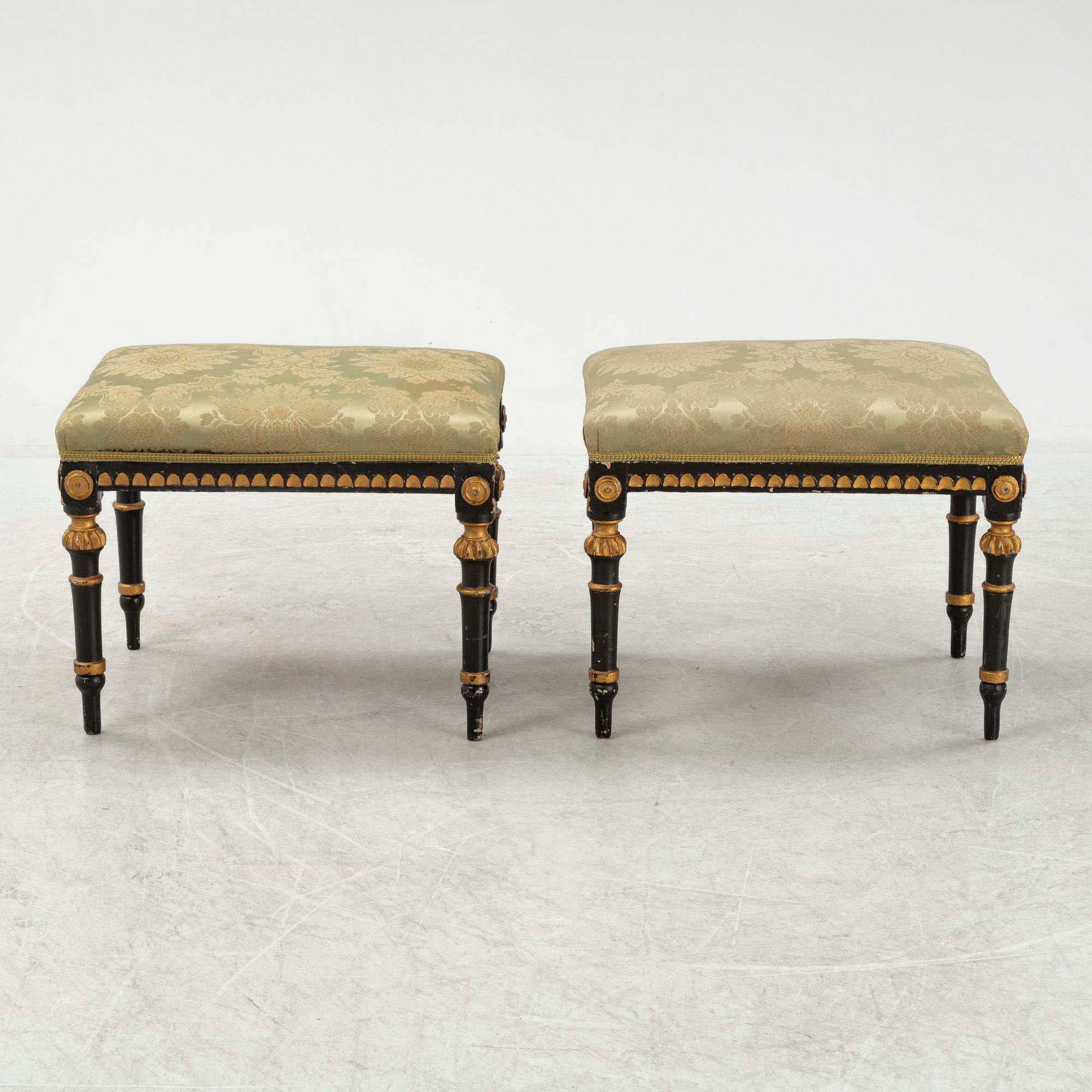Taburetter, ett par, gustaviansk stil, 1800-talets senare del.