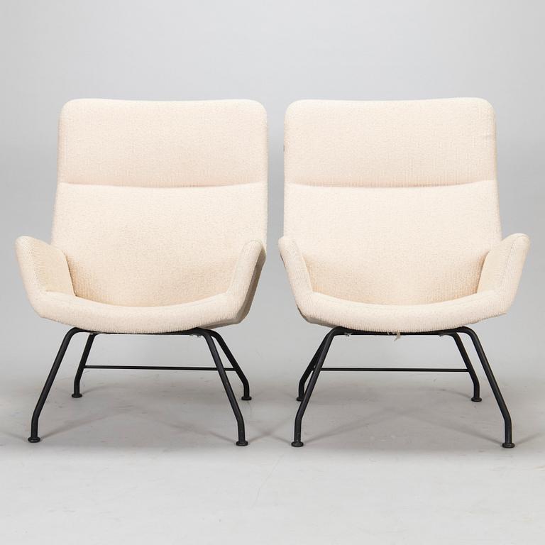 Yrjö Kukkapuro, a pair of 'Moderno L-67W' easy chairs, Lepo Oy, Finland.