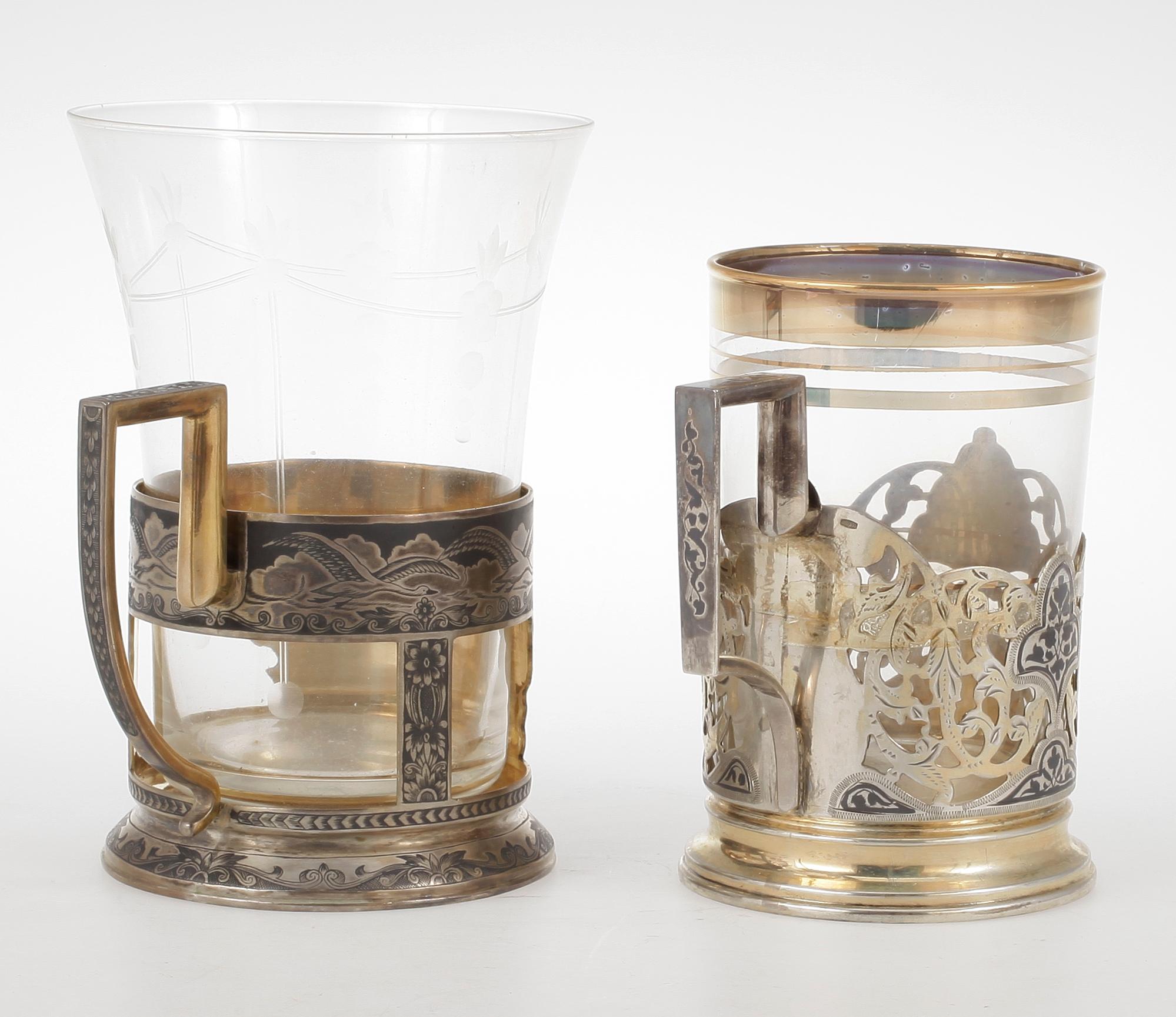 TEBÄGARE, 2 st, silver och glas, Ryssland/Sovjetunionen, 1900-tal. 256 gram.