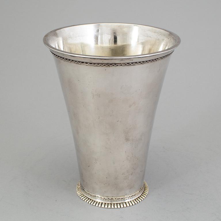 A SWEDISH SILVER BEAKER, mark of Johan Lund, Stockholm 1710. Weight c. 386 g.