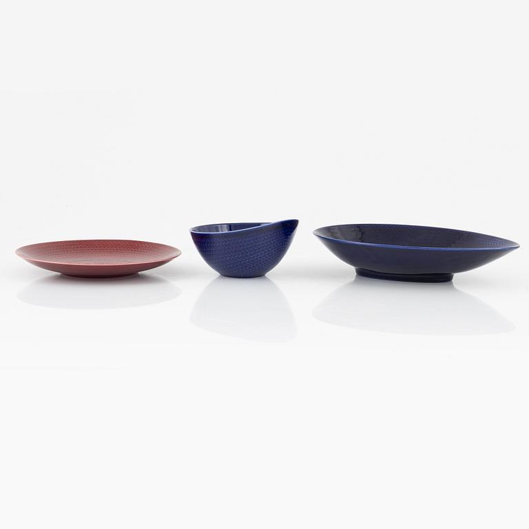 Hertha Bengtson, a set of 18 bowls and plates, 'Blå Eld', Rörstrand, Sweden.