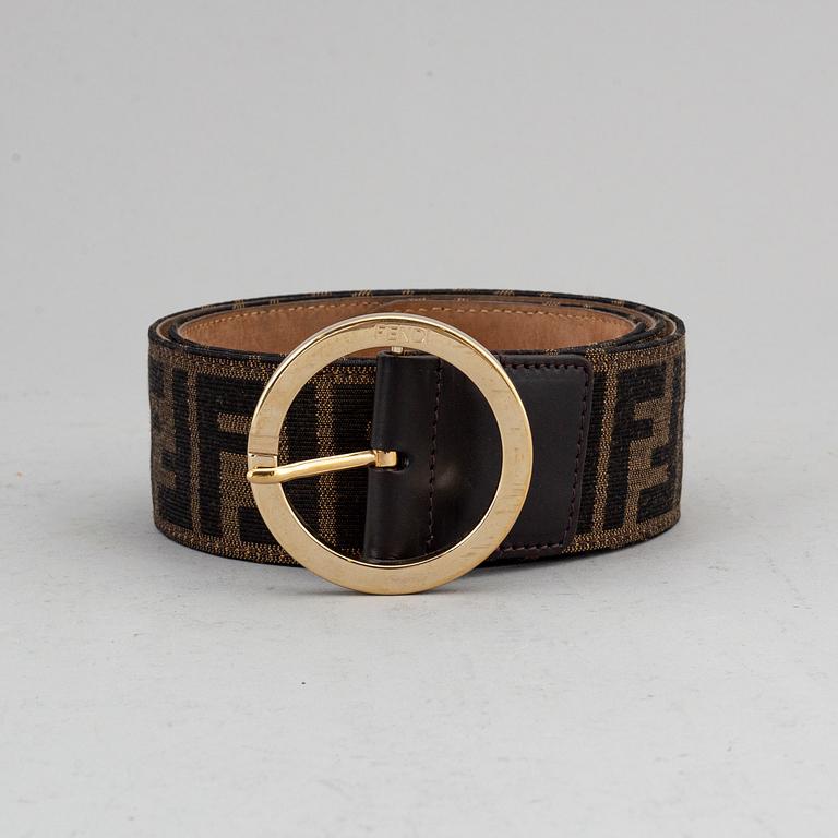 FENDI, skärp, storlek 90.