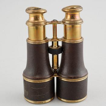 A early 20th century binoculars from Maison Crosti.