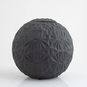 Anna Elzer Oscarson, a lidded vase and charger, 'Dusty Diamonds'.