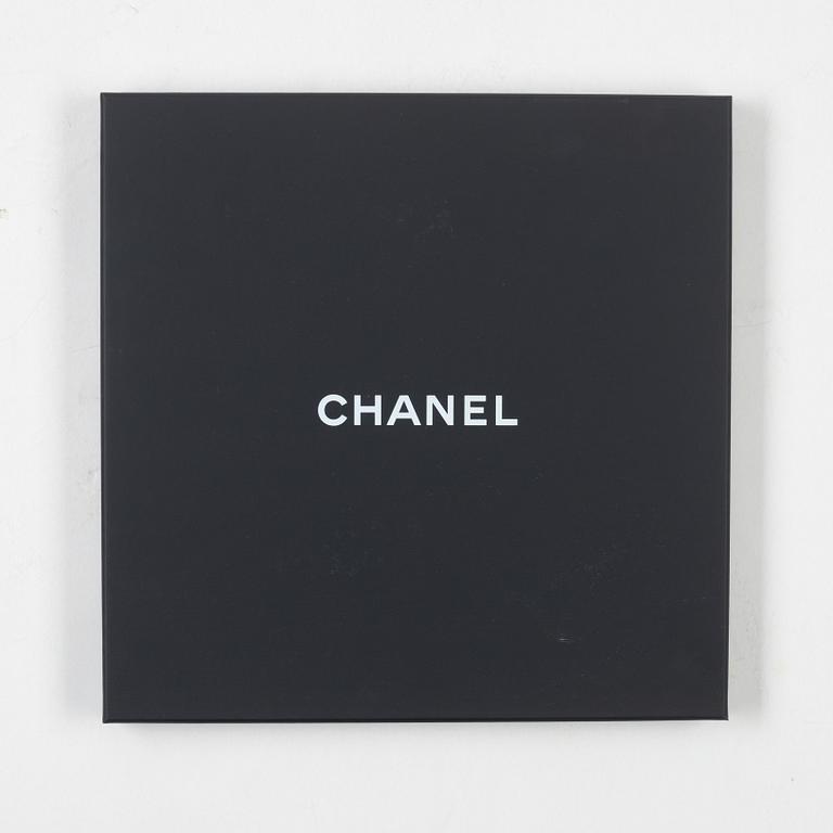 Chanel, scarf.