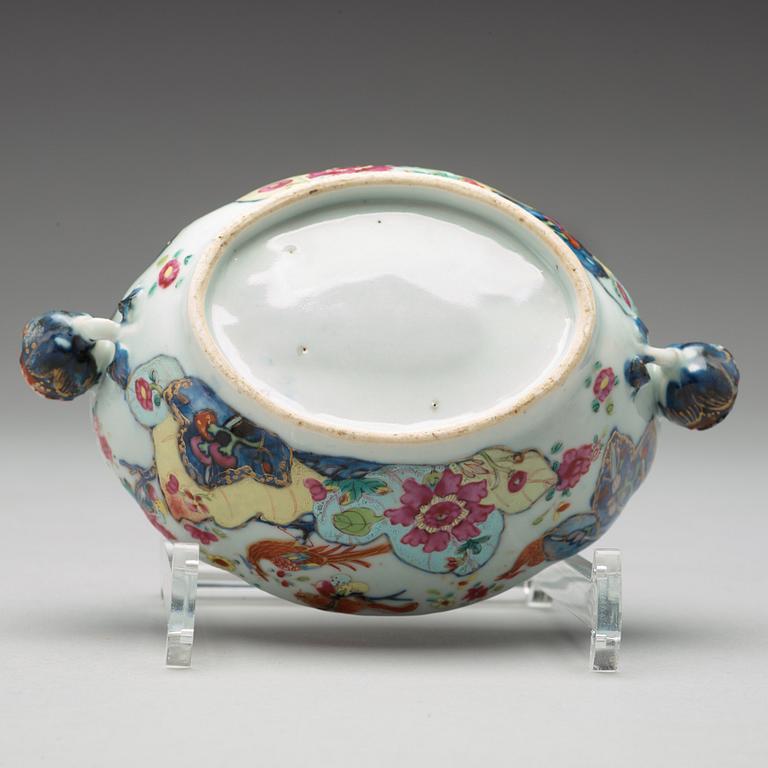 A chinese tobacco leaf butter tureen with cover, Qing dynasty, Qianlong (1736-95).