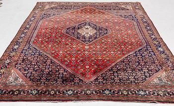 A Bidjar carpet, c. 330 x 220 cm.