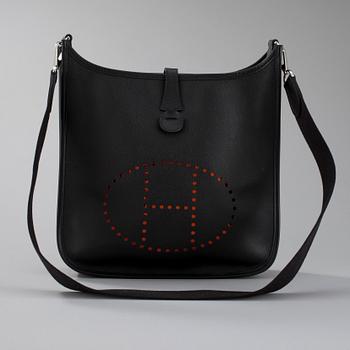 VÄSKA, "Evelyne II GM", Hermès.