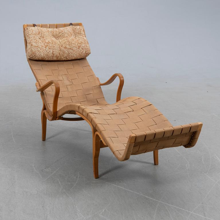 Bruno Mathsson, Armchair, "Pernilla 3", Karl Mathsson Company, Värnamo, 1960s.
