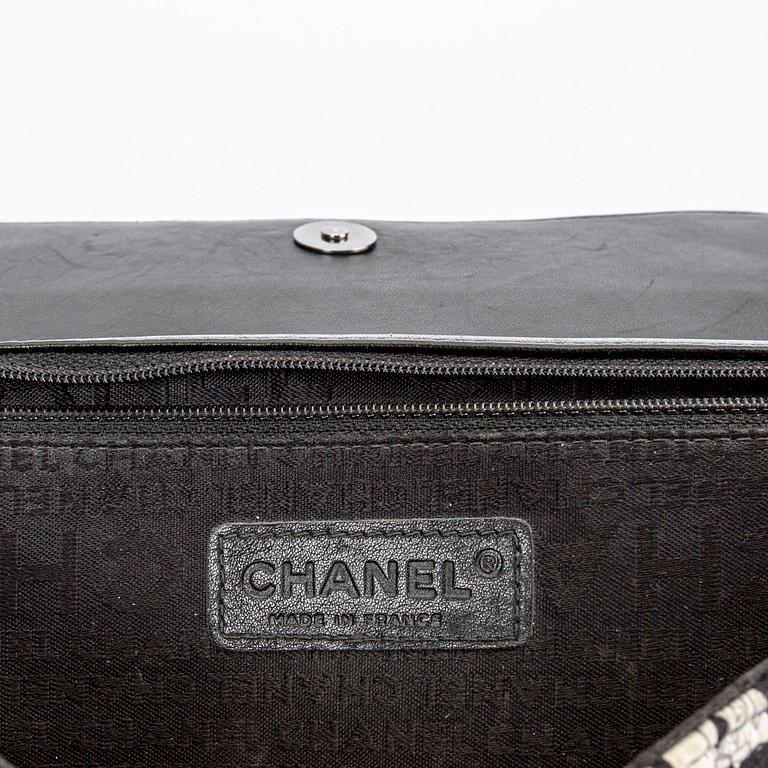 Chanel flap bag, väska, skor, scarf.