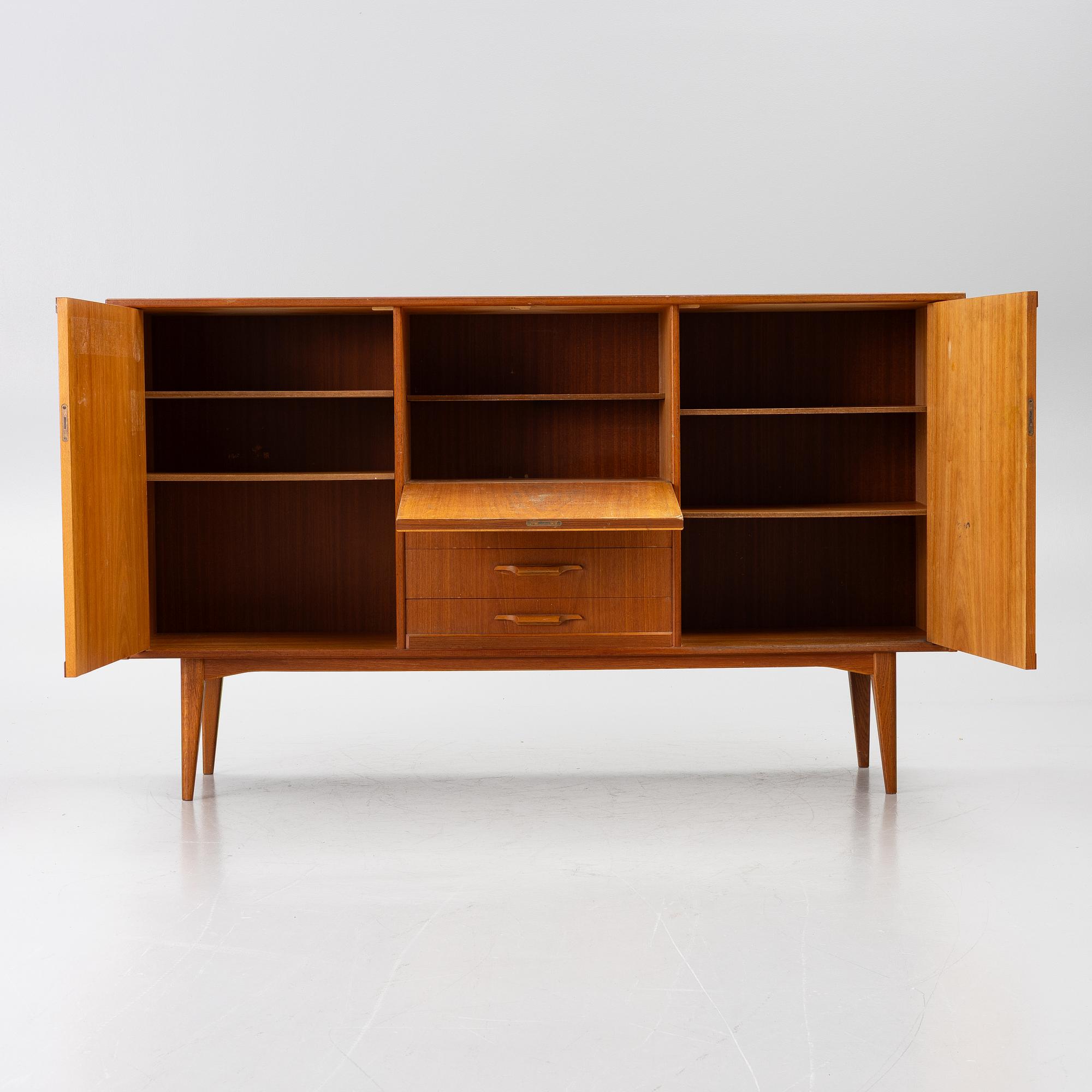 Sideboard, teak, 20th century.