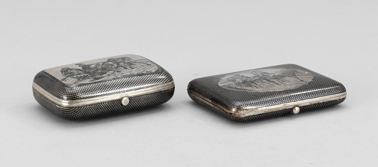 CIGARETTETUI, 2 st, silver, Moskva 1879 och 1887.