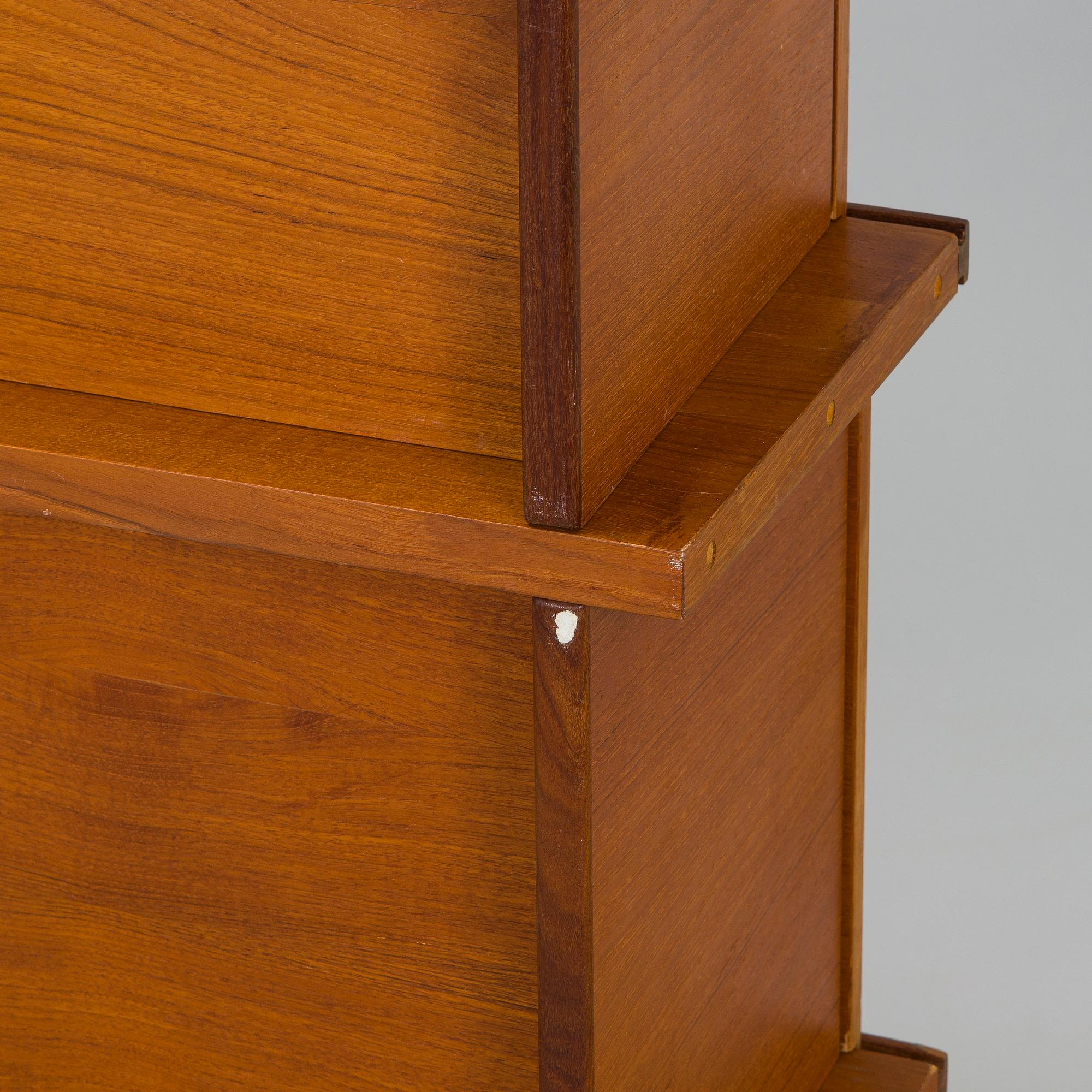 Ilmari Tapiovaara, bokhylla, "Pala", för Asko 1900-talets mitt.