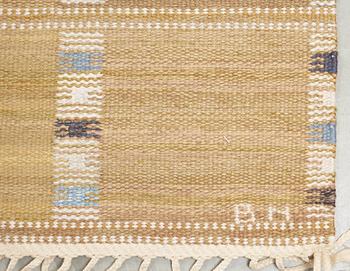 CARPET. "Falurutan, ljusbrun". Flat weave. 335 x 226,5 cm. Signed AB MMF BN.