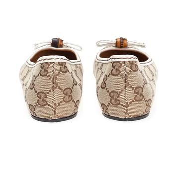 SKOR, Gucci.