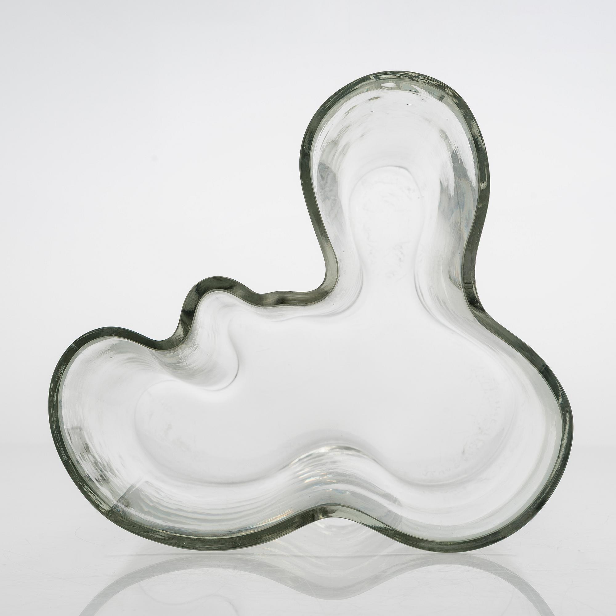 Alvar Aalto, a 1950s' 3030' vase, signed Alvar Aalto. Iittala 1950s.