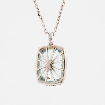 HÄNGSMYCKE, med akvamarin och briljantslipade diamanter, med kedja.