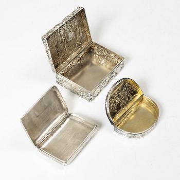 Three silver boxes with lid, Central Europe 18th/19th century.