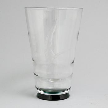 VICKE LINDSTRAND, vas, glas, Orrefors. Formgiven 1932.