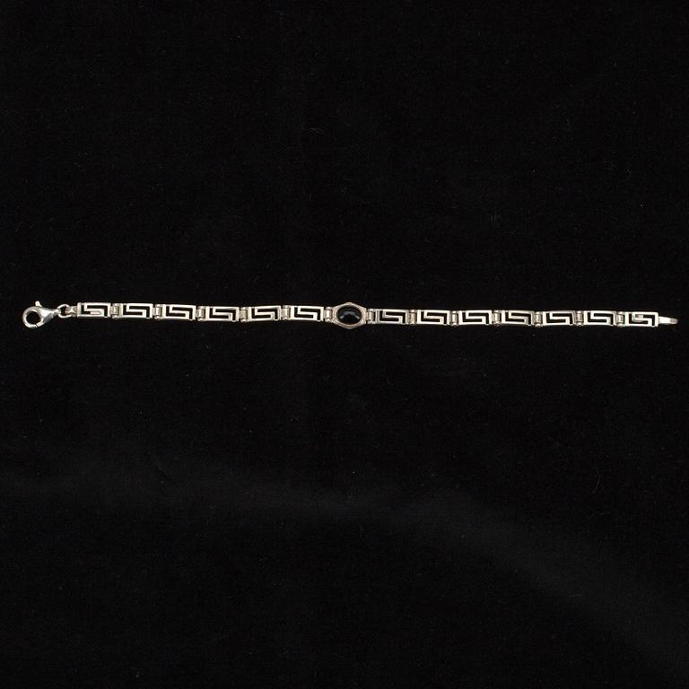 PARTI SMYCKEN, 9 delar, silver, bl.a. Åbo, 1900-talets andra hälft. Tot. vikt ca 91,6 g.