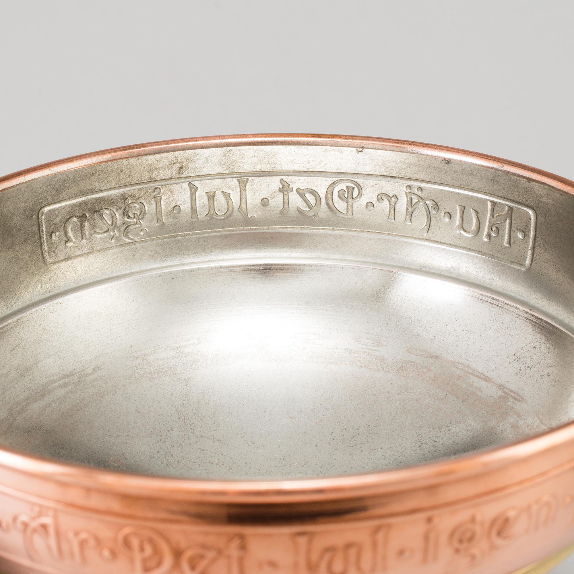 GLÖGGRYTA, koppar och mässing, 1900-talets första hälft.