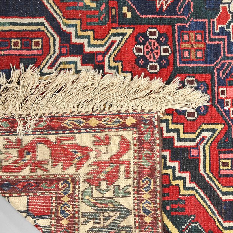 MATTA, troligen Kaukasisk, old, 210 x 143 cm.