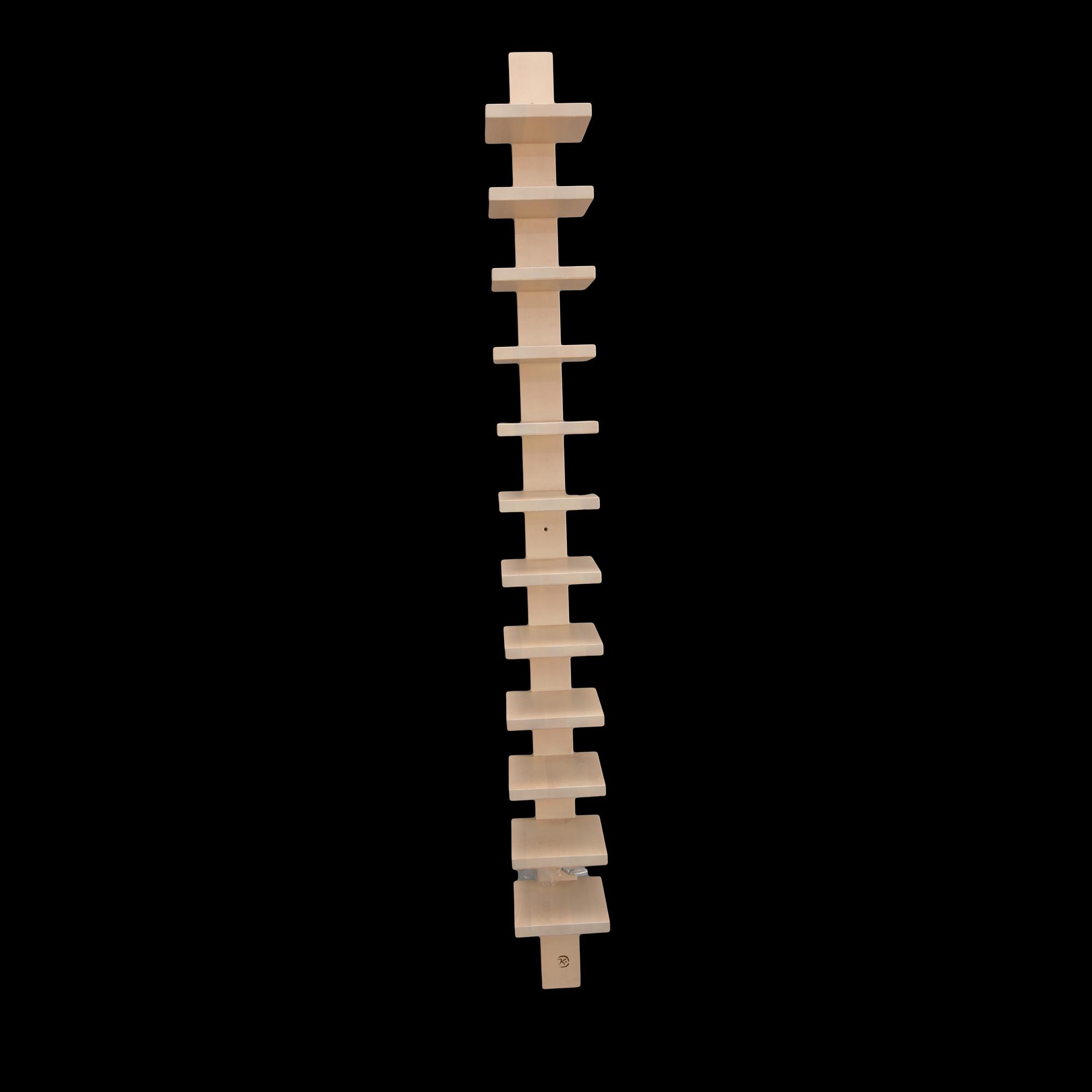 HYLLA. "Pilaster", John Kandell, Källemo AB Värnamo. 1900-talets slut.