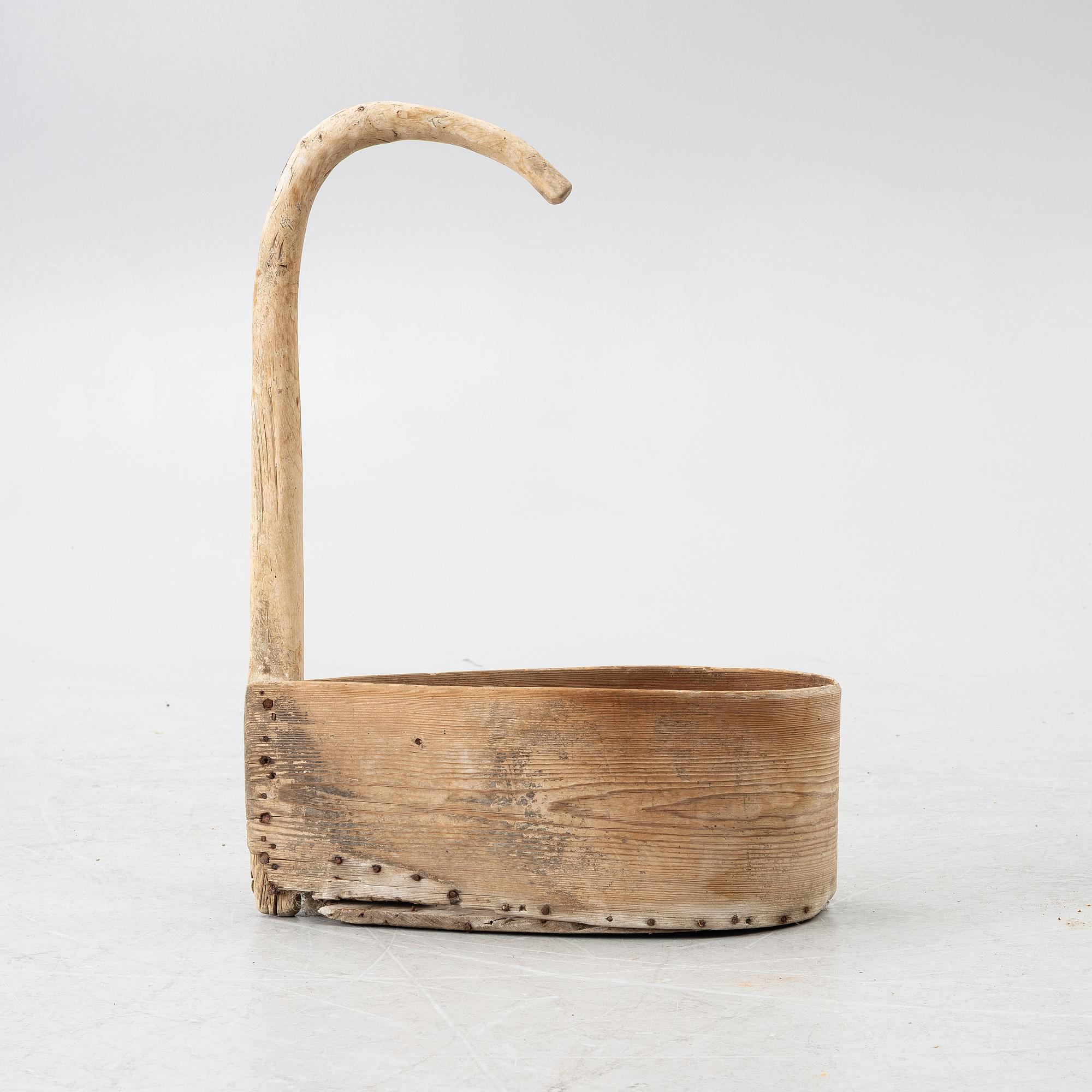 Crate, folk art, Jämtland, 19th century.