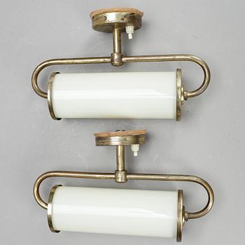 VÄGGLAMPOR, ett par, 1930/40-tal.