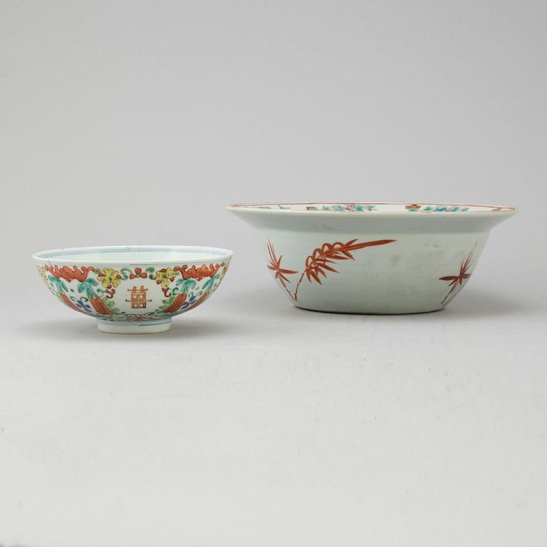 A famille rose wash basin and bowl, Qing dynasty, late 19th century,