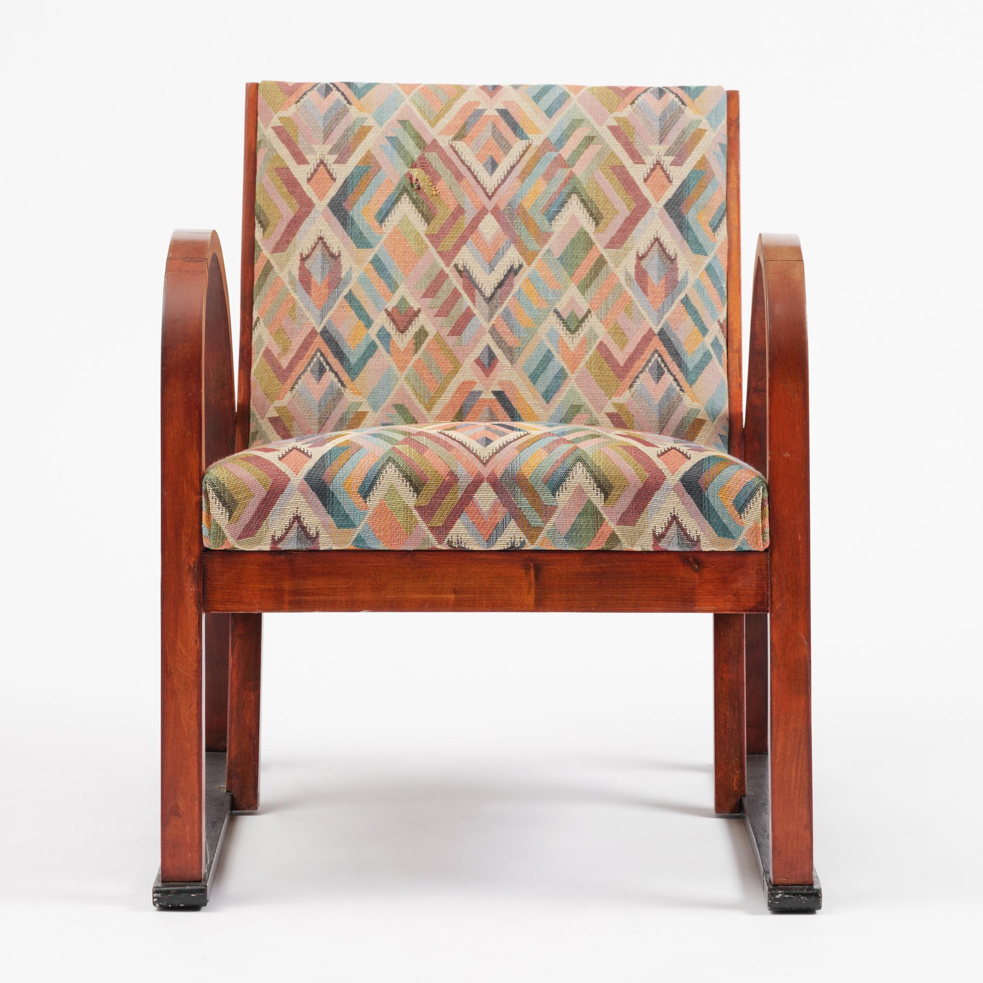 A functionalist armchair, 1930s.