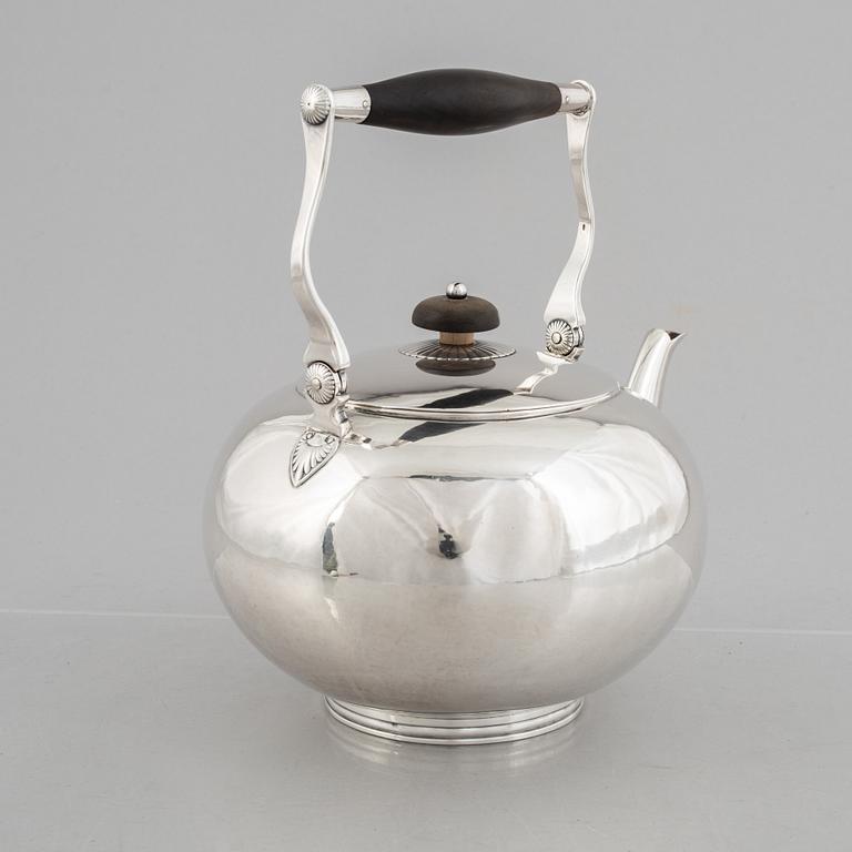 A silver teapot, Netherlands 1836.