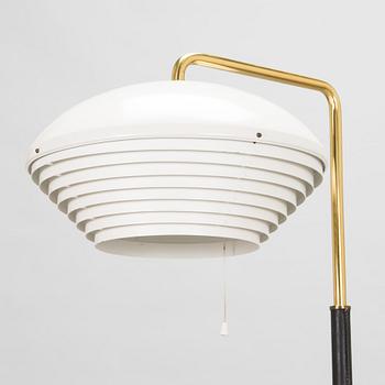 Alvar Aalto, golvlampa modell A811, Valaistystyö.