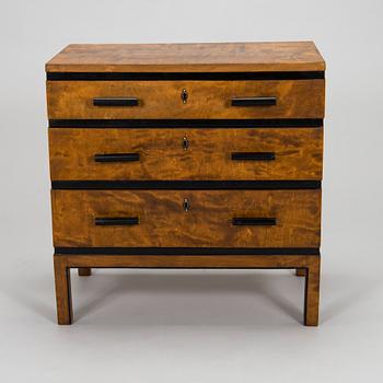 A 1930s chest of drawers for HMN Huonekalu Mikko Nupponen.