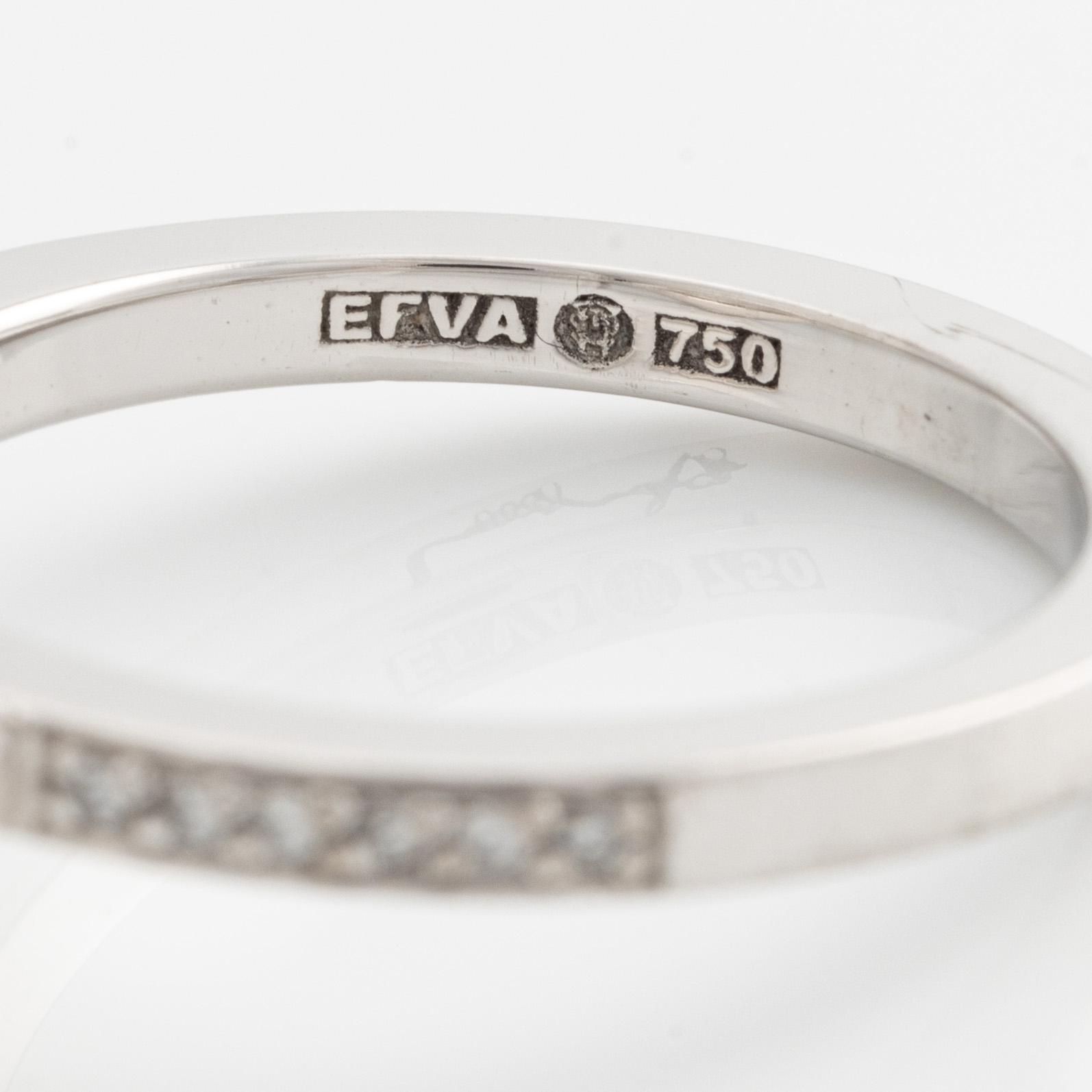 Efva Attling, ring med bergkristall och briljantslipade diamanter.