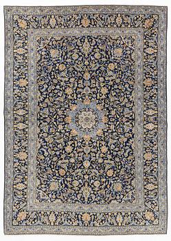 A Kashan carpet, c. 357 x 253 cm.