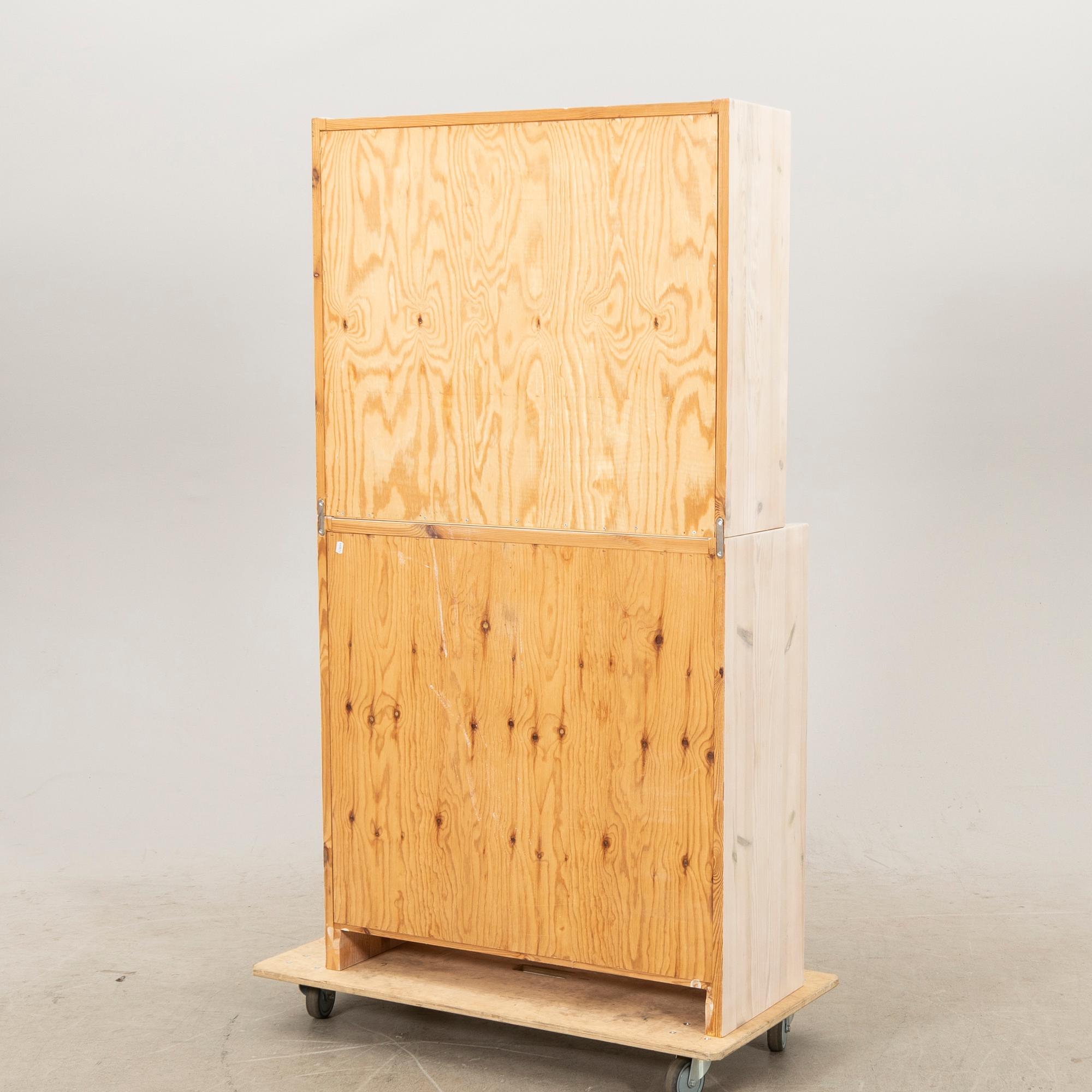 A cabinet from the second half of the 20th century.