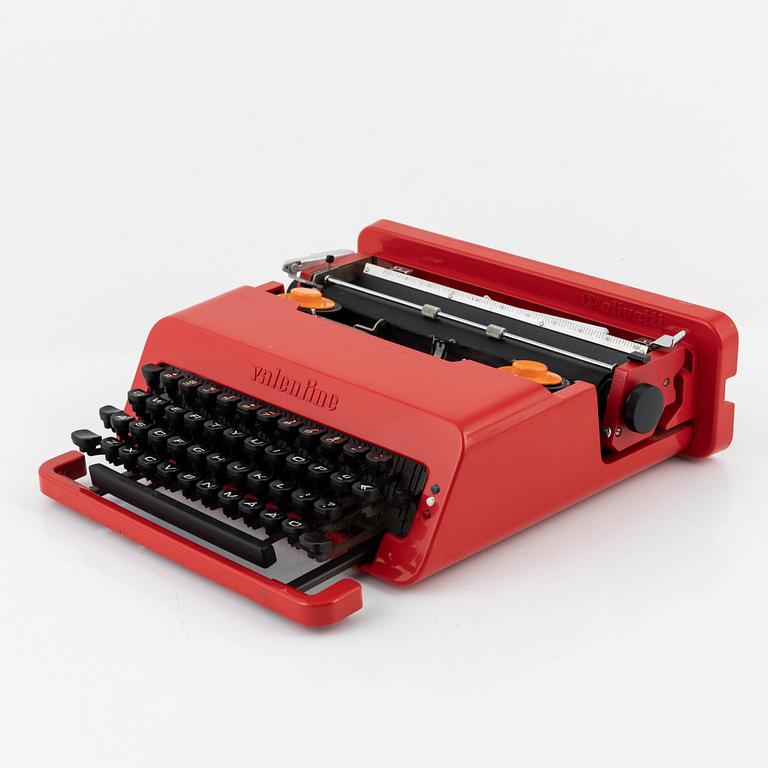 Ettore Sottsass, skrivmaskiner, 3 st,  "Valentine", Olivetti, Italien.