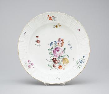 A Frankenthal porcelain dish. Paul Hannong 1755-9.