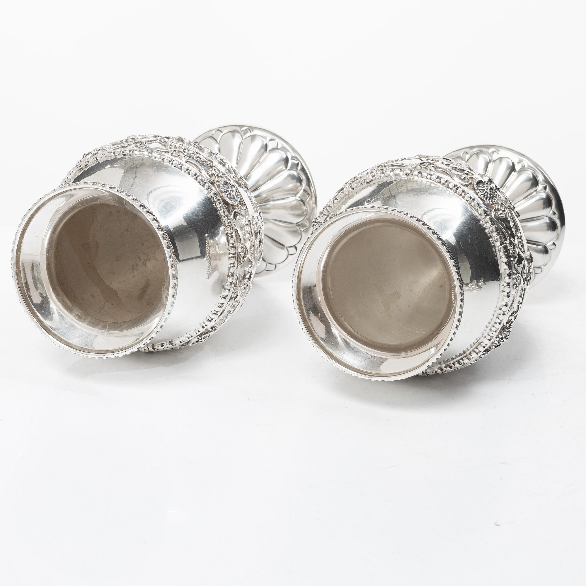 Lale Silverware & Co Ltd, a pair sterling silver lidded urns, Istanbul, Turkey 20th century.