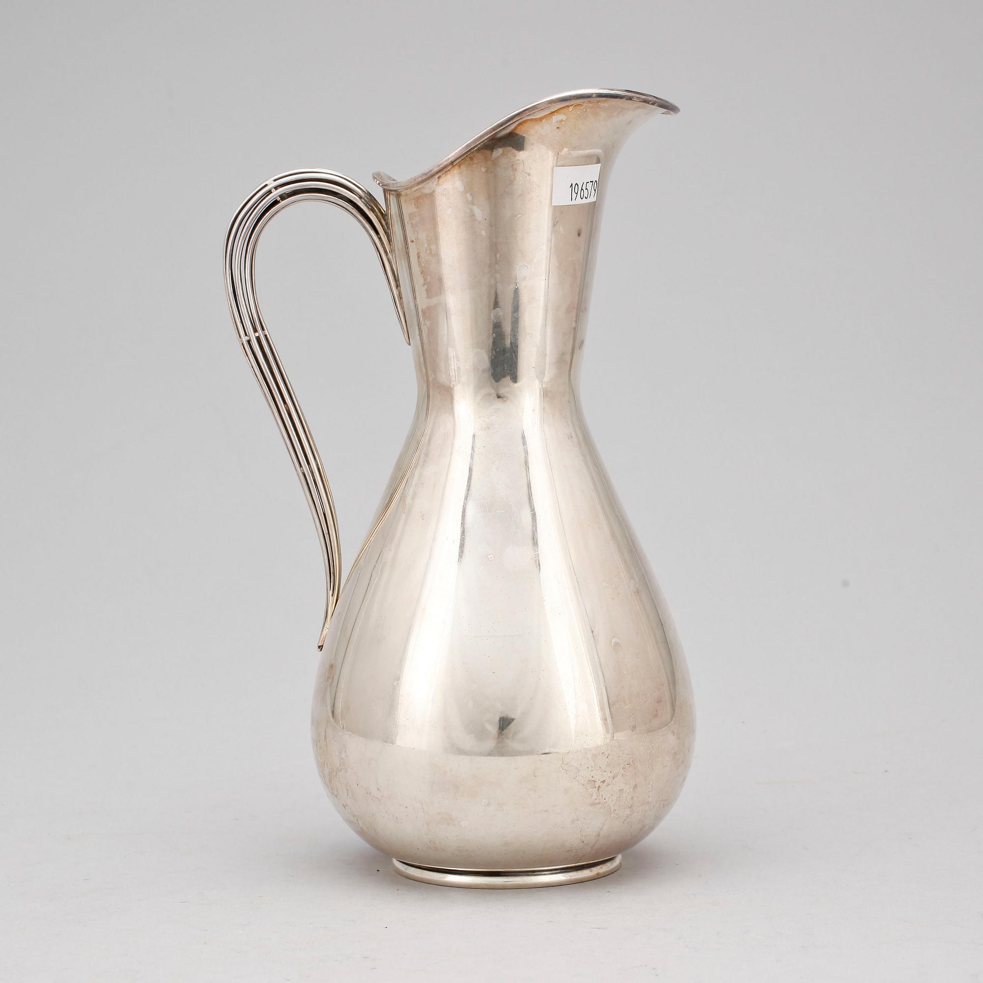 VINKANNA, sterlingsilver, Franz Hingelberg, Århus, Danmark. Vikt ca 611g.