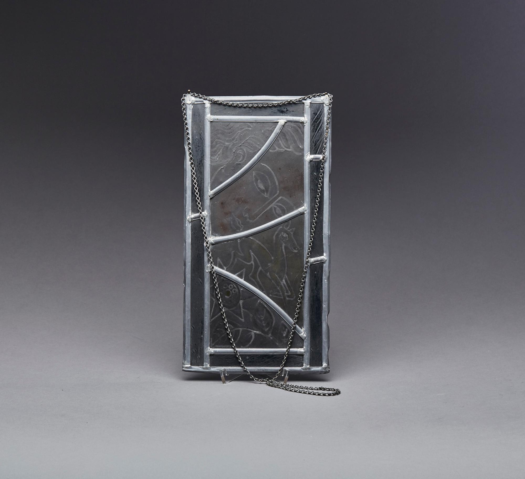 PLAKETT MED BLYINFATTAT GLAS, 1900-TAL.