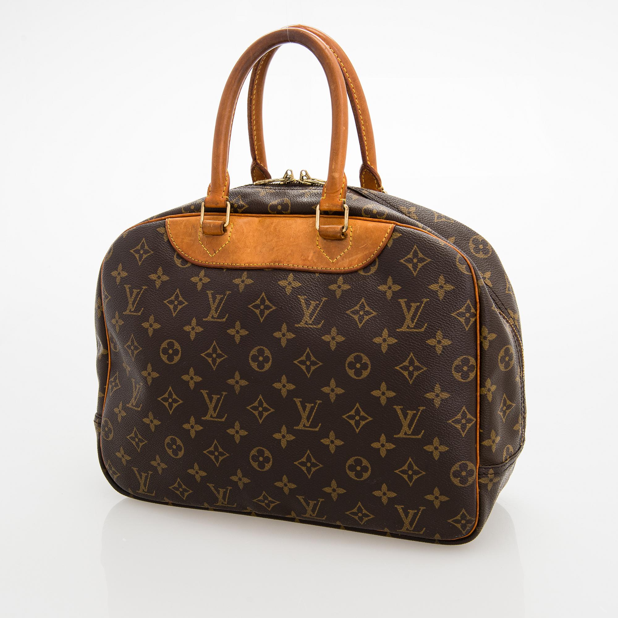 Louis Vuitton, A Monogram 'Deauville' Bag. - Bukowskis