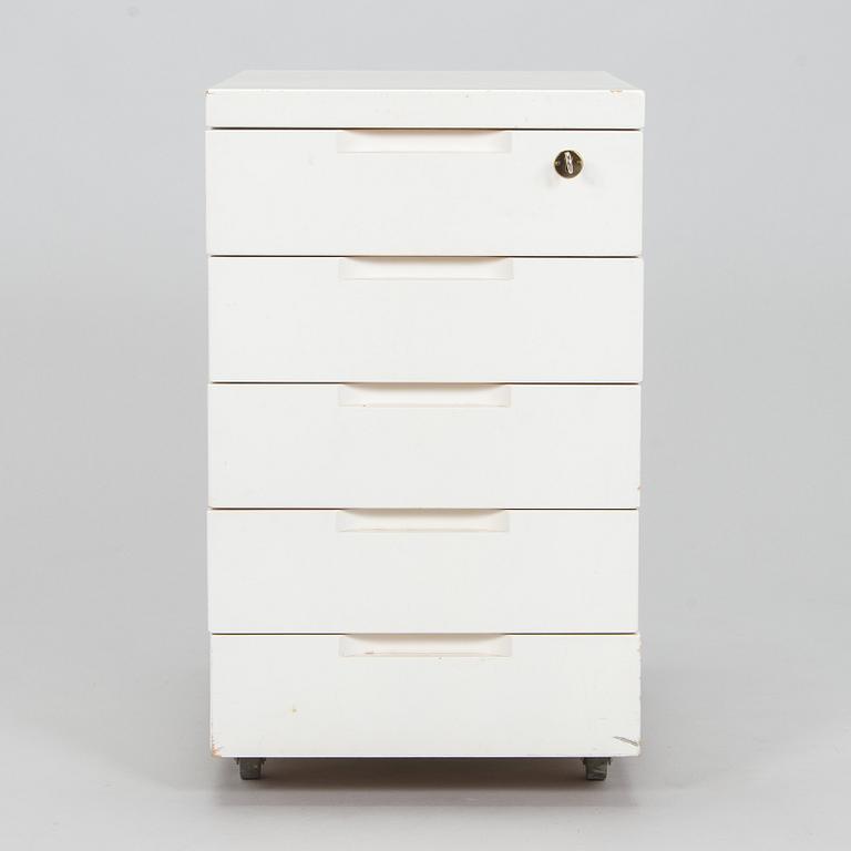 Alvar Aalto, laatikosto, malli 297, Artek, 1960–70-luku.